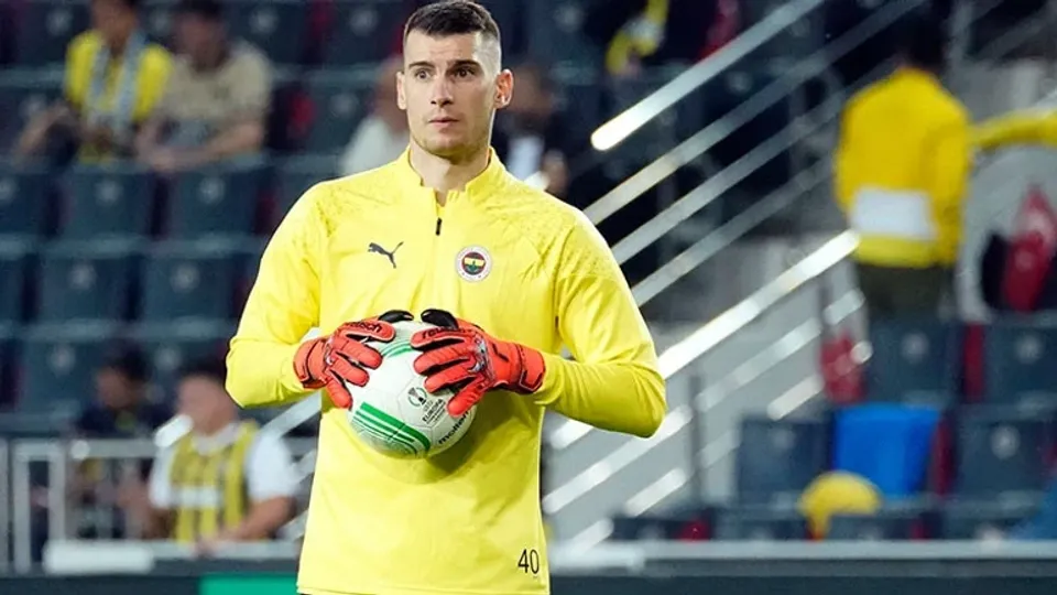 Fenerbahçeden Barcelonaya transfer resmileşiyor Şehre vardı